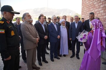 وزیر کشور برای سفری یکروزه وارد قزوین شد