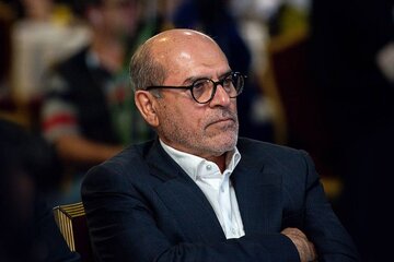 کشور در وضعیت جنگی قرار دارد/ رییس اتاق بازرگانی تهران: عمل به علم اقتصاد، تنها راه نجات است