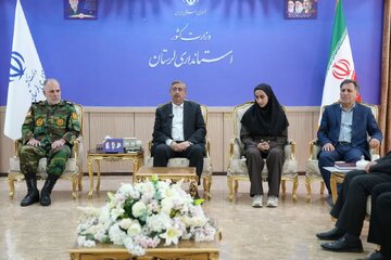 تجلیل استاندار لرستان از غزل فتحی