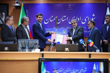 سمنان در مسیر جهش دیجیتال؛ از افتتاح ۱۱۲ پروژه ارتباطی تا شکلگیری قطب فناوری و رونمایی از سند تحول دیجیتال استان سمنان