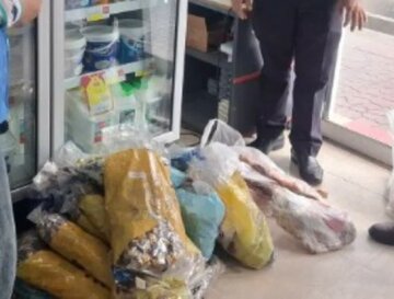 مواد غذایی تاریخمصرفگذشته در قرچک جمعآوری و معدوم شد