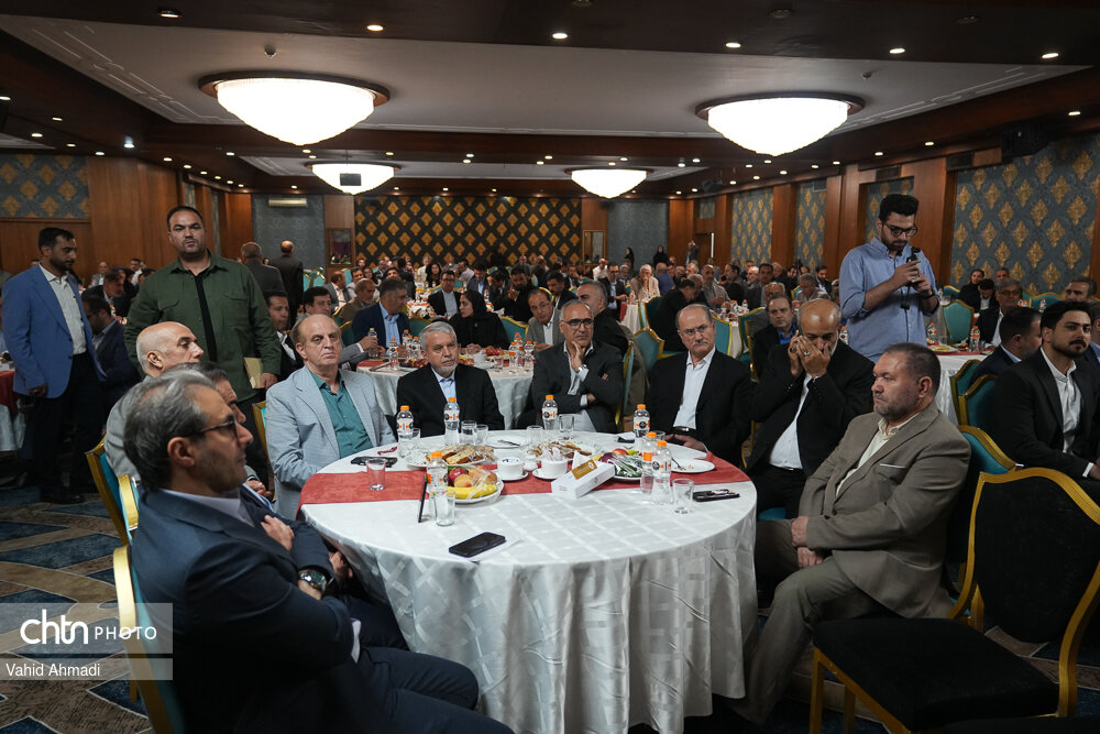 نخستین گردهمایی هماندیشی مجمع عالی البرزنشینان با رویکرد توسعه گردشگری برگزار شد