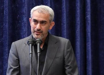 پاسخ مدنی‌زاده به وزیر خزانه‌داری آمریکا/ سال‌هاست می‌گویند اقتصاد ایران تا یک ماه دیگر فرو می‌پاشد/ اقتصاد ایران دچار فروپاشی نمی‌شود؛ خیالتان راحت!
